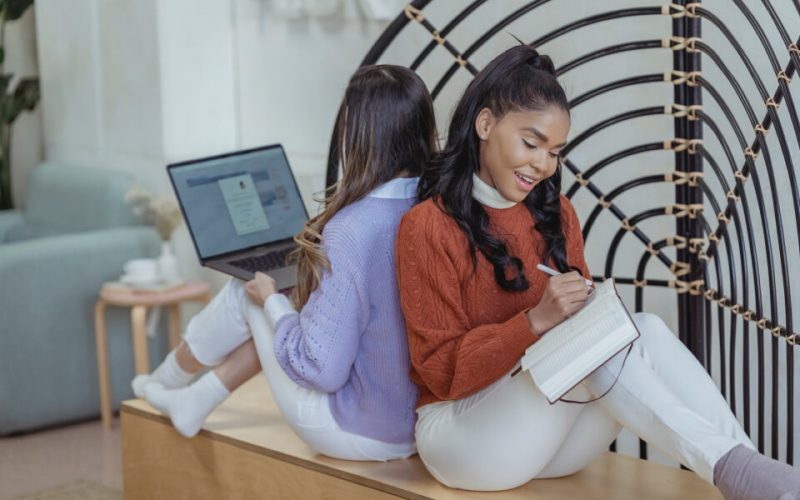 6 Bots That Deliver Science and Serendipity on Twitter